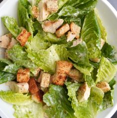 ENSALADA CESAR CON POLLO X KG PLANSUAREZ