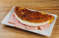 CACHAPA CON QUESO Y JAMON PLANSUAREZ